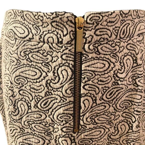 Michael Michael Kors White with Black Paisley Pencil Skirt Size Medium - Picture 7 of 10